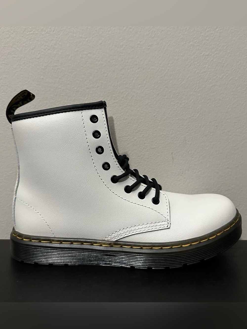 Dr. Martens Zavala Combat Boots Side Zip White Romario Leather Womens Size 5 NEW
